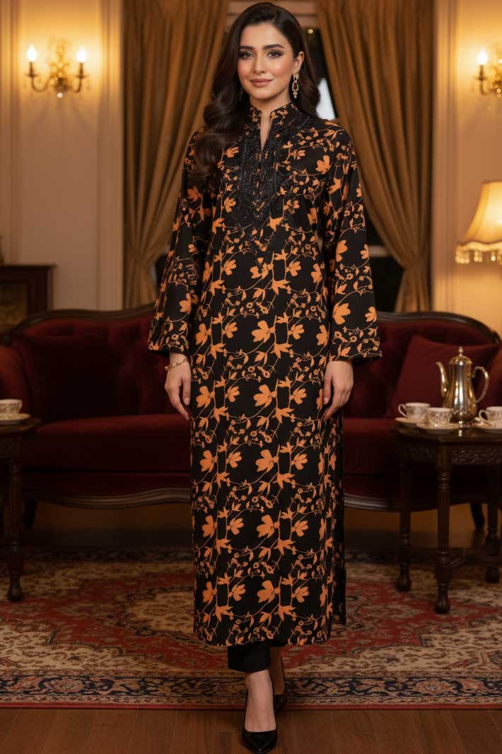 Black Bahaar-e-Subh Kurta with Blue Embroidery
